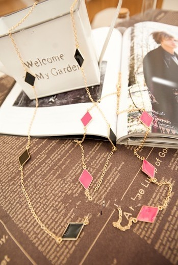 New Arrival Fashion Gold Plated Metal enamel Rhombus Long Chain Necklace N-4760