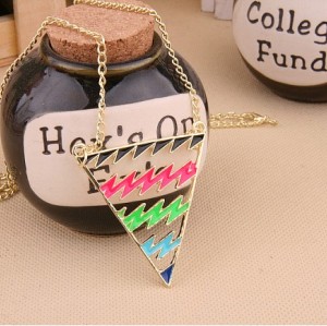 New European Style Gold Plated Alloy Hollow Out Enamel Wave Triangle Pendant Necklace N-4582