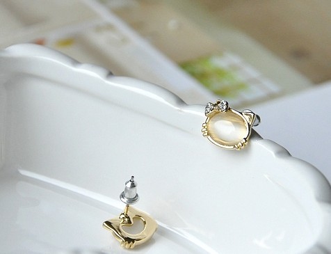 New Arrival Pair Charming Lovely Gold Plated Metal Cat Head Ear Stud E-1659