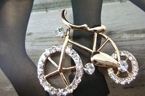 New Korean Style Gold Plated Alloy Rhinestone Bicycle Pin Brooch P-0031