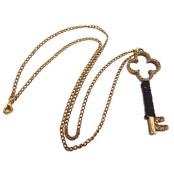 New Arrival Punk Gold Plated Metal Rhinestone Key Pendant Necklace N-4778