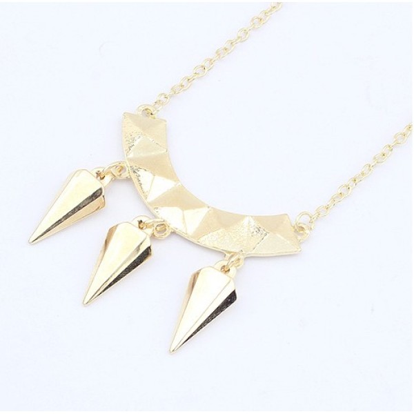 New Arrival Punk Gold/Black Metal Rivet Pendant Necklace N-4515