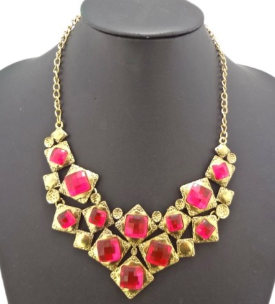 European Vintage Style Gold Metal Charming Crystal Square Choker Necklace N-0537