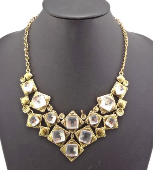 European Vintage Style Gold Metal Charming Crystal Square Choker Necklace N-0537