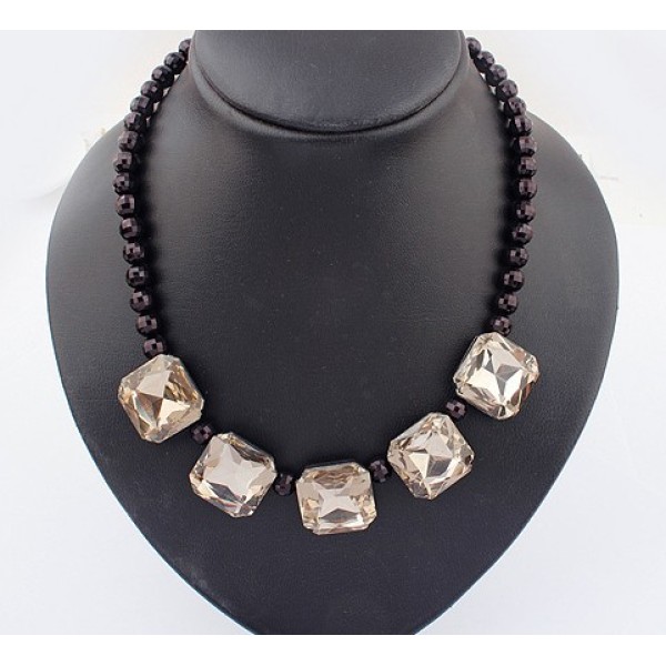 European Fashion Black Beads Cryatal Square  Choker Pendant Necklace N-0272