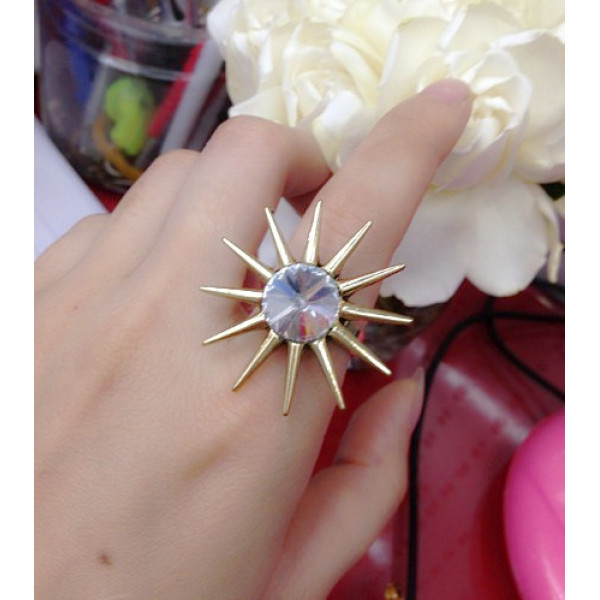 European Vintage Style Vintage Gold Sunflower Zircon Ring Size Adjustable