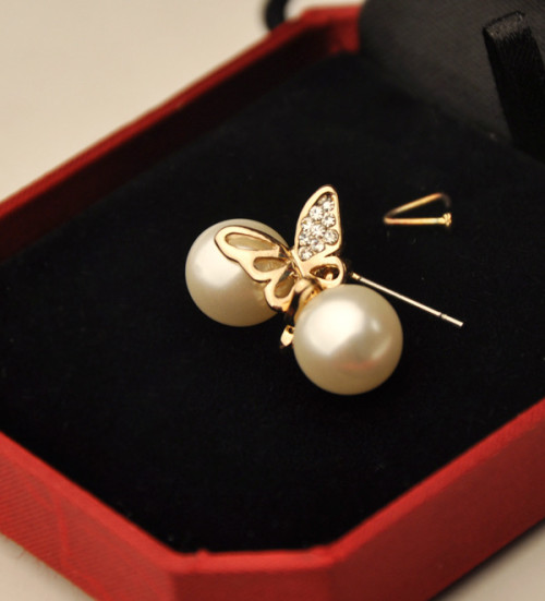E-1689 Grace Korean  Delicate Gold Plated Alloy Butteryfly Rhinestone Pearl Stud Earrings