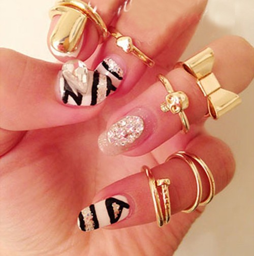 R-1093New Fashion Gold Tone Punk Cool Finger Nails Rings Set