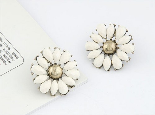 E-2136 korea style bronze alloy white resin gem sun flower stud earrings