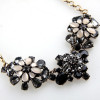N-3111 New Arrival  Vintage Style Metal Rhinestone Crystal Flower Pendant Statement Necklace