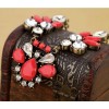 N-3113 New Arrival Vintage Style Gold Plated Metal Crystal Resin Gem Flower Bib Pendant Necklace