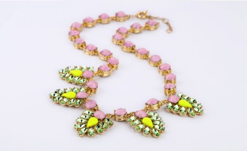 N-3502 New Arrival European Charming Lovely Crystal Flower Pendant Necklace