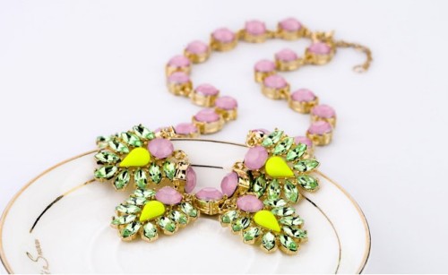 N-3502 New Arrival European Charming Lovely Crystal Flower Pendant Necklace