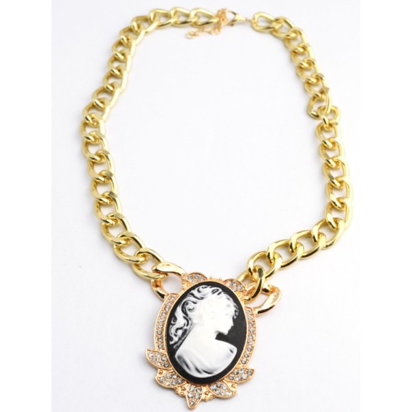 N-2917New Arrival  Fashion European Charming Rhinestone Girl Head Pendant Flat Link Necklace