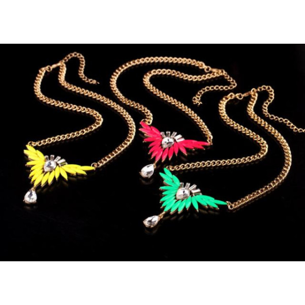 N-3557 New Arrival Fashion Gold Plated Alloy fluorescence color resin gem feather crystal drop Pendant Necklace