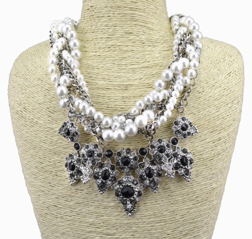 N-1644 European Vintage Style Multilayer Pearl Alloy Chains Rhinestone Flower Pendant  Necklace