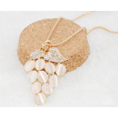 N-3601 Fashion Korea Style Gold Plated Alloy Rhinestone Opal Fruit Grape Pendant Necklace