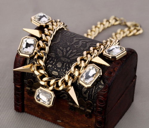 N-1361 Korea Style Gold Plated Alloy Square Crystal Rivets Choker Necklace