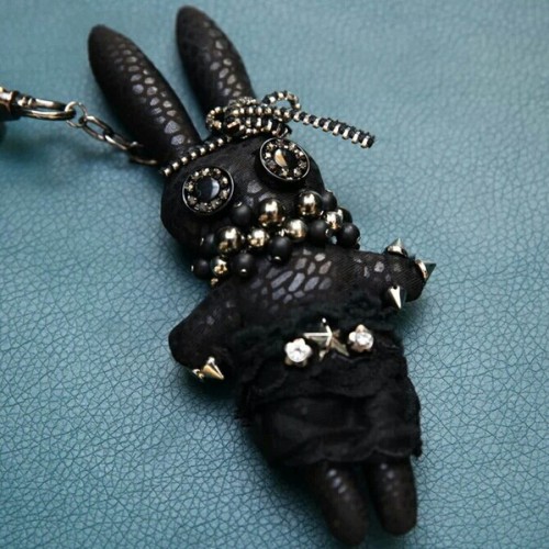 N-3617 Fashion Black Leather Zipper Chain Ribbit Charms Pendant Key Holder Necklace