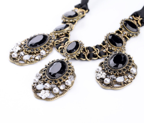 N-3627 New Vintage Style Bronze Alloy Silk Chain Black Crystal Rhinestone Pearl Flower Pendant Necklace