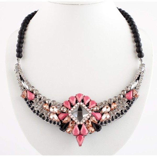 N-3629 Fashion Black Beads Chain Rhinestone Crystal Flower Wing Pendant Necklace