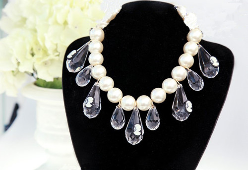 N-3764 Europe Style Big White Pearl Chain Crystal Drop Tassels Carving Queens Choker Necklace