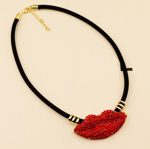 N-3838 Korea Style Exaggerated Big Red Lip Rhinestone Pendant Female Black Rope Chain Vintage collar  necklace