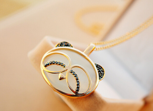 N-3897 Korea Style Cute Cat Opal Crystal Penda Pendant Necklace