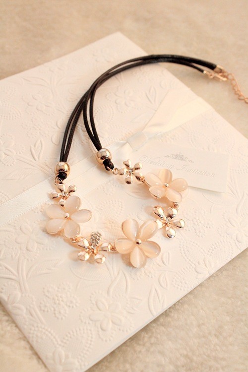 N-3950 Korea style double leather chain rhinestone cat's eye five petal flowers choker necklace