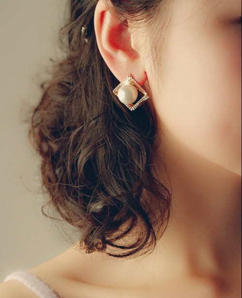 E-3163 Korea style gold palted alloy rhinestone multi-level square pearl cute stud earrings