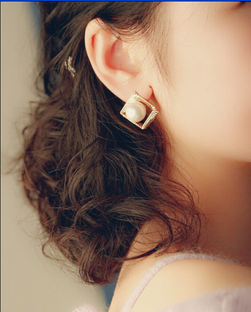 E-3163 Korea style gold palted alloy rhinestone multi-level square pearl cute stud earrings