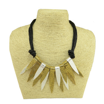 N-3973 European Style Multilayer Rope Chain Mix Color Metal Leaves Shape Tassels Choker Necklace All-Match