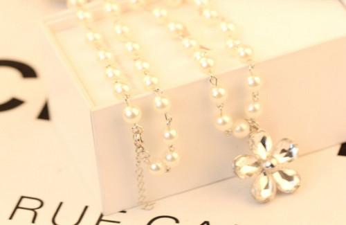 N-3989 Korea Style Silver Plated  Pearl Chain Cute Flower Five-Leaf Pendant Necklace