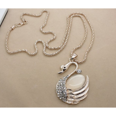 N-5033  Korea style gold plated alloy cat eye stone rhinestone Swan long pendant necklace
