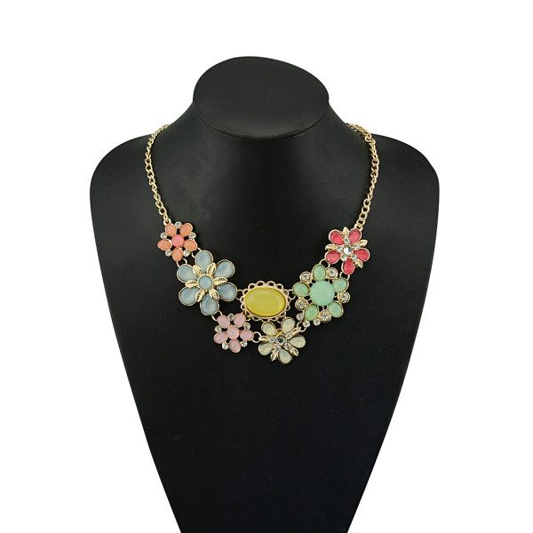 N-5062 Gold Plated Chain Acrylic Gemstone Rhinestone Flower Leaves Choker Necklace