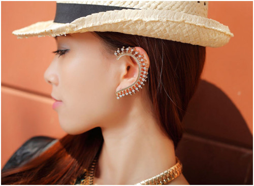 E-3261  Exaggerated vintage crystal rhinestone hanging earrings ear clip gold plated ear cuff