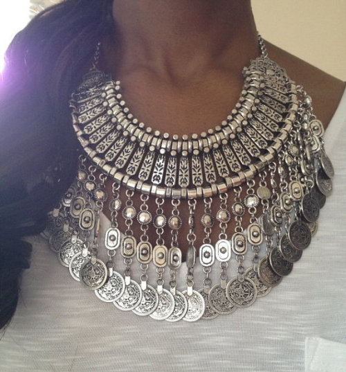 N-3943  New Vintage Style Silver Retro Golden Carving Handcraft Coin Fringe Zamac Necklace