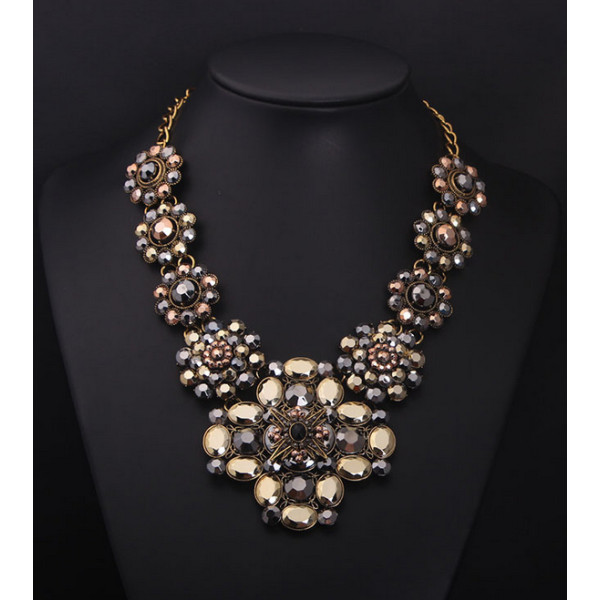 N-5276 European New Women Jewelry Exaggerated Retro Fashion Crystal Flowers Inlaid Rhinestones High Luxury Chunky Necklace