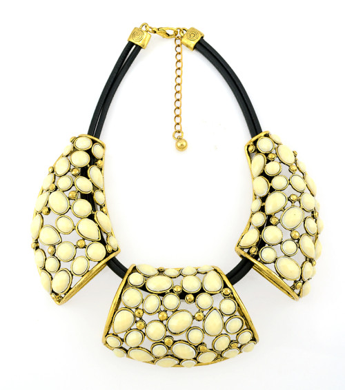 New Arrival Vintage Style Bronze Alloy Hollow Out Resin Drop Choker Necklace N-1345