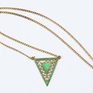 New Gold Plated Alloy Hollow Out Enamel Triangle Pendant Necklace N-4501
