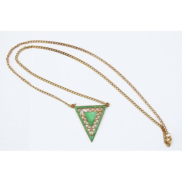New Gold Plated Alloy Hollow Out Enamel Triangle Pendant Necklace N-4501