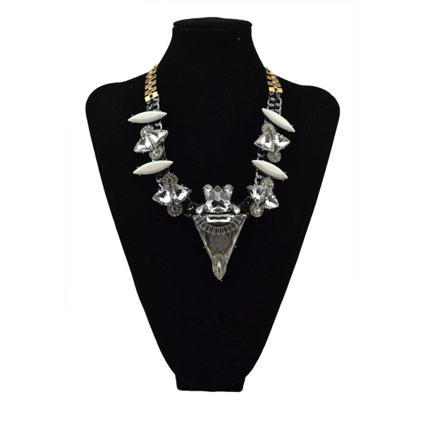 N-5564 European Fashion Jewelry Gun Black Plated White Rhinestone Resin Flower Statement Chain Crystal Big Triangle Necklace & Pendant for Women Accessories