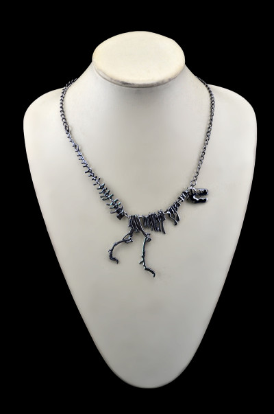 N-5591 * New Fashion Style Gun black Silver Dinosaur Lovely  Pendant Necklace