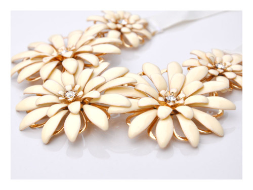 N-5791 New Luxury Brand White Ribbon Chain Candy Resin Rhinestone Sunflower Choker Bib Necklace