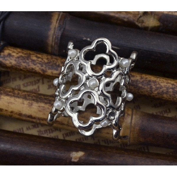 P-0200 Korea style gold silver plated hollow out flower pearl scarf brooch pin for women