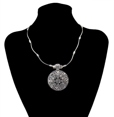 N-5912  Women Vintage Jewelry Classic Necklace Antique Silver Plated Metal Alloy Carved Round Pendant Necklace