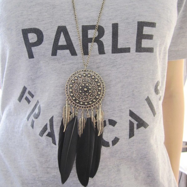 N-5921  Fashion Lady Vintage Bronze Plated Leaf Tassel Black Feather Necklace Long Hollow Flower Pendant Jewelry for Women
