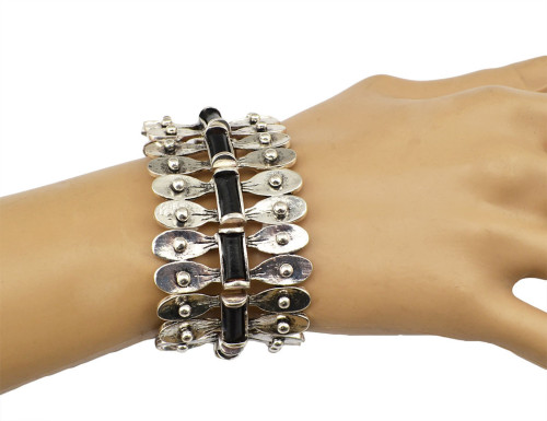 B-0631  New Fashion Bohemia Tibet Style Vintage Silver Bangle Link Chain Natural Round Shape Bracelet for Women