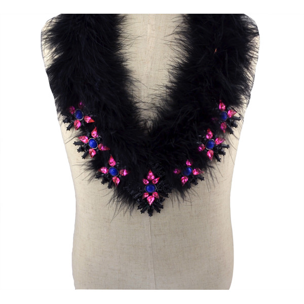 N-5956  New Fashion Gun Black Plated Chain Charm  Rhinestone Natural Resin Beads Black Feather Bib Statement Necklace for Women Jewelry