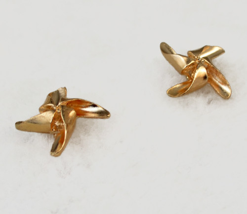 P-0310  2016 Fashion style gold plated cute tiny windmill shape collar brooch pin